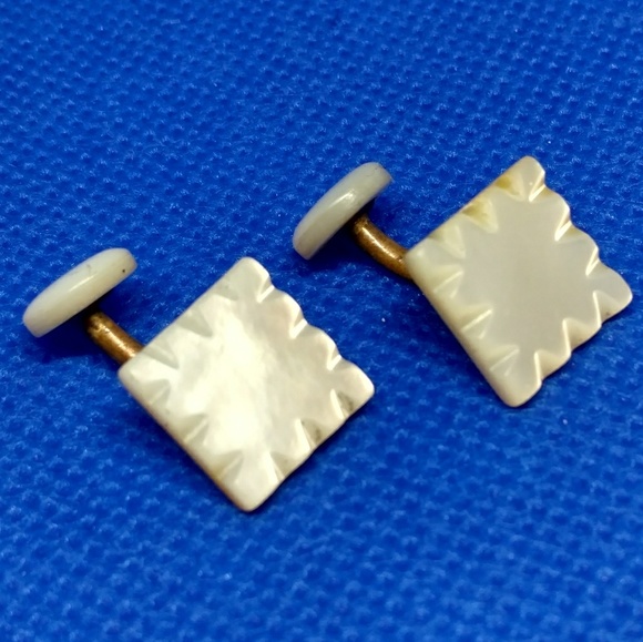 Antique Mother of Pearl Cufflinks Fixed Back - Picture 1 of 8